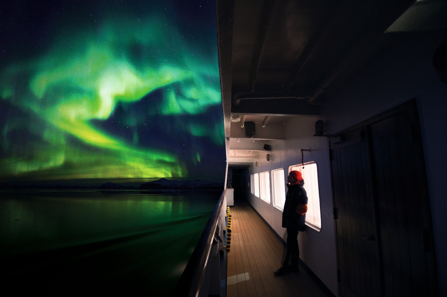 Где можно увидеть северное сияние в России