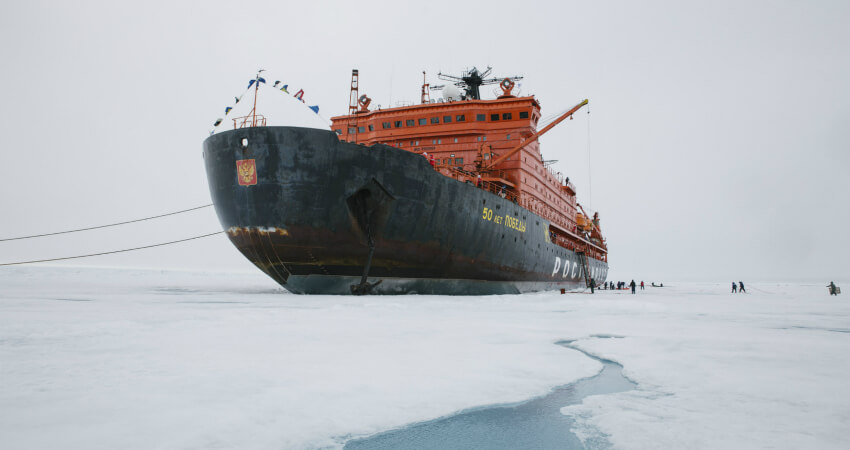 Ледокол "50 лет Победы" - экспедиционные круизы на Северный полюс